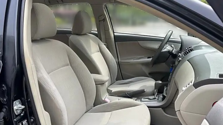 The Interior of Used 2009 Toyota Corolla for Sale-front row