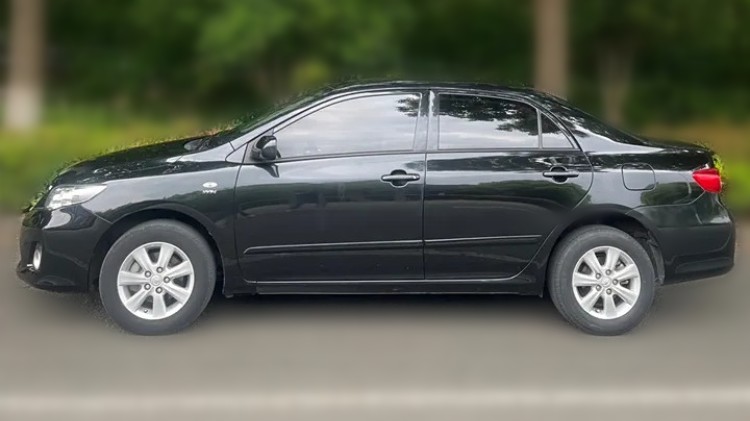 The Exterior of Used 2013 Toyota Corolla 1.6L Auto-Left Side