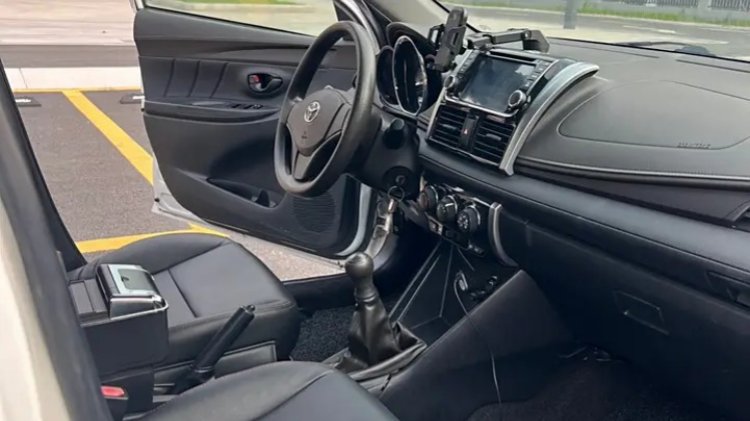 The Interior of Used 2014 Vios 1.3L Manual-front row