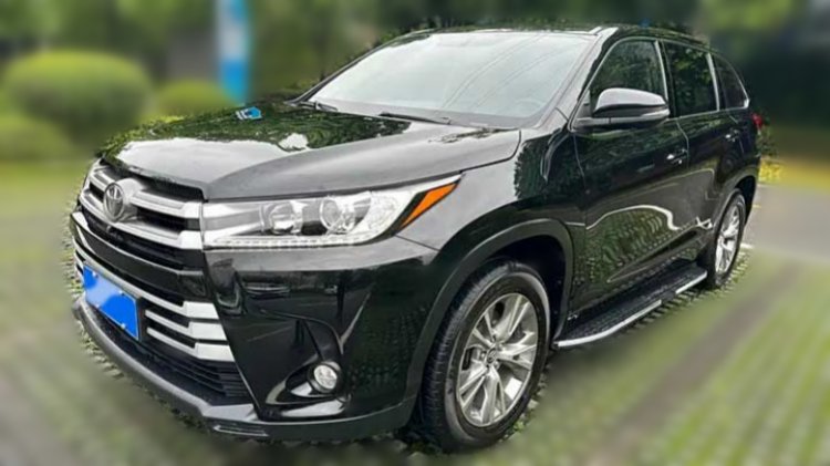 The Exterior of Used 2021 Toyota Highlander for Sale