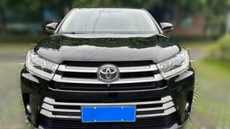 The Exterior of Used 2021 Toyota Highlander for Sale