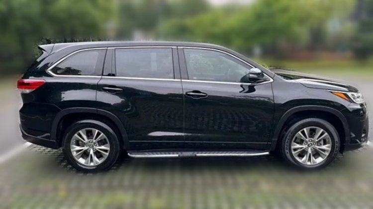 The Exterior of Used 2021 Toyota Highlander for Sale