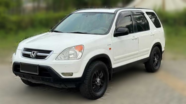 The Exterior of Used 2004 Honda CRV for Sale