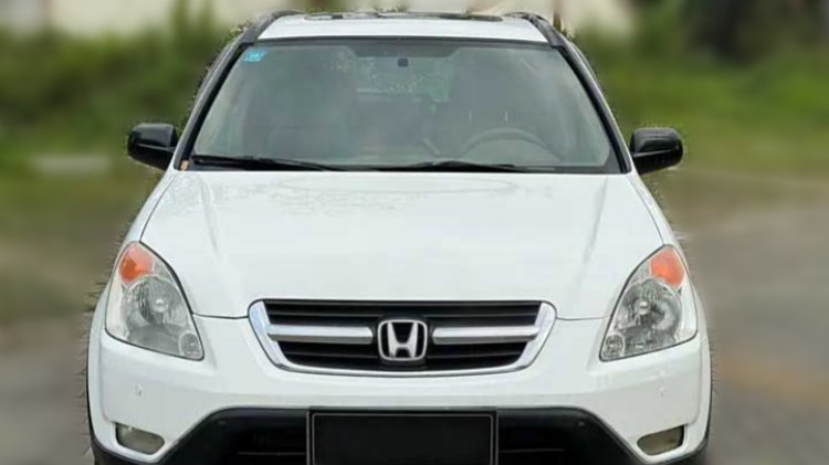 The Exterior of Used 2004 Honda CRV for Sale