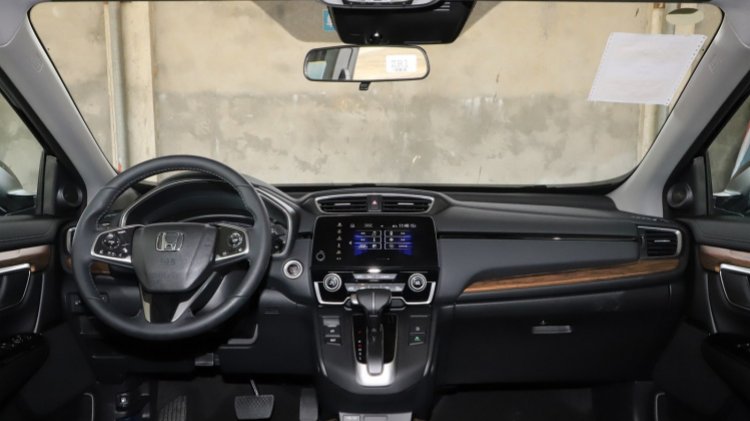 The Interior of Used 2021 Honda CRV Turbo