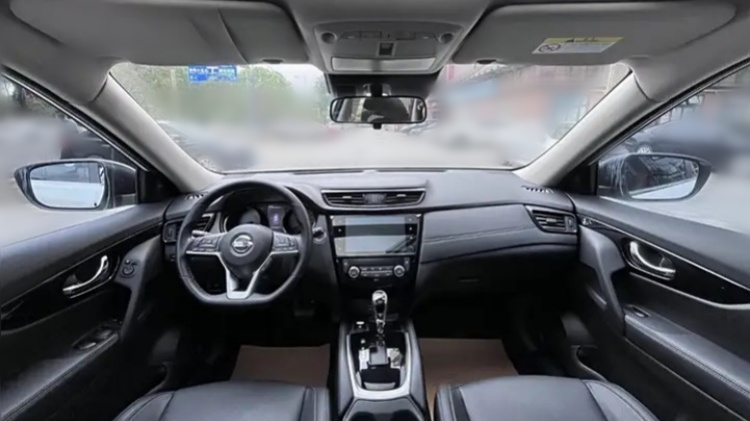 The Interior of Used X Trail 2022 2.0L