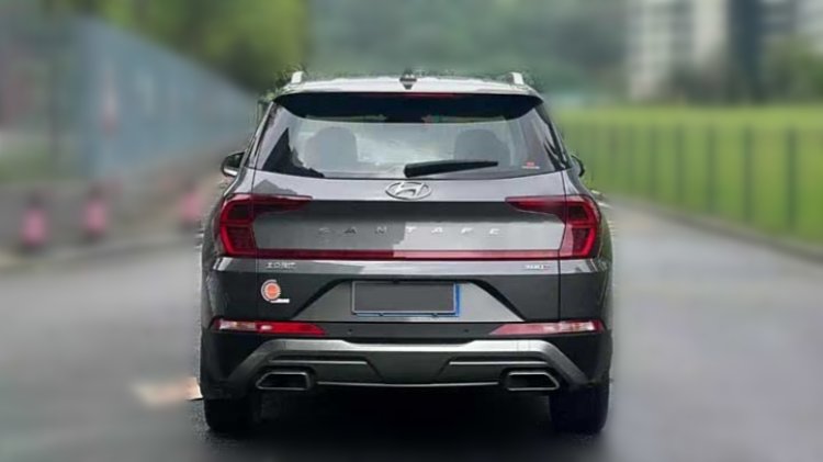 The Exterior of Used 2020 Hyundai Santa Fe 380 TGDi